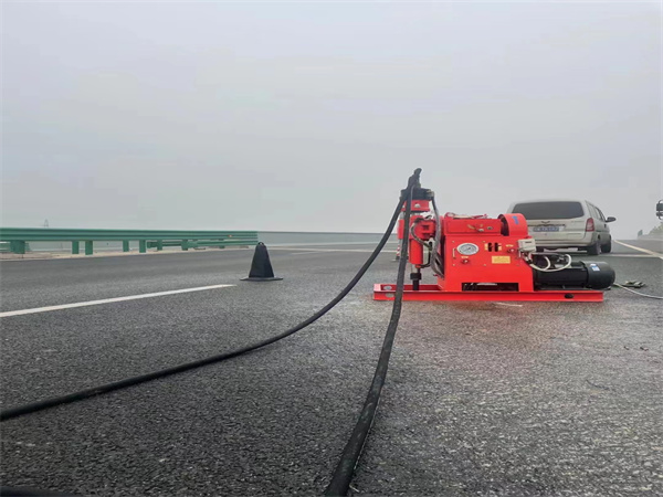 龙河镇马路路基路面开裂下沉注浆加固灌浆